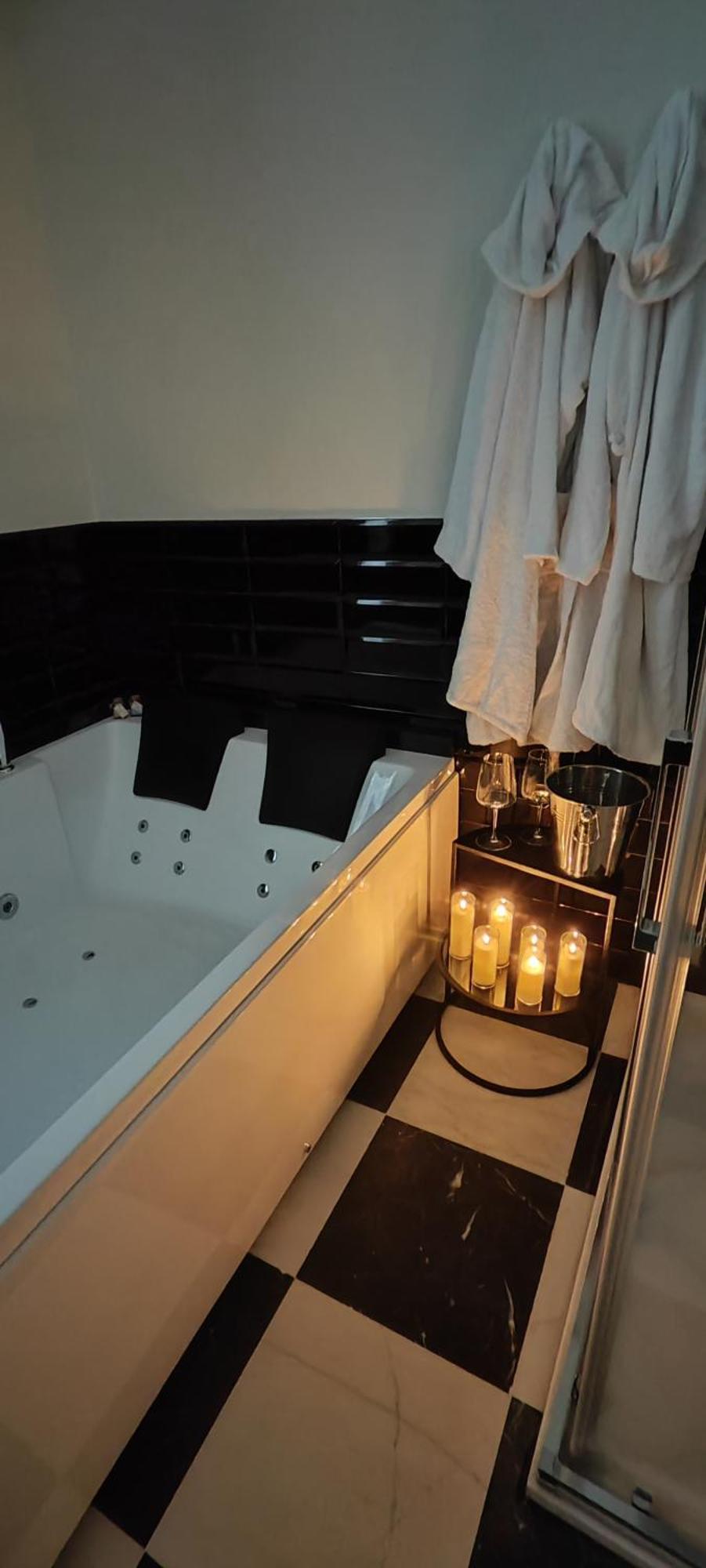 Antica Dogana Hotel Sarzana Bagian luar foto